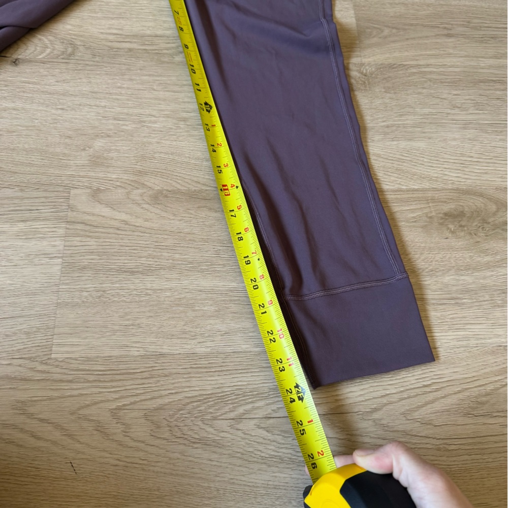 Vuori Daily Leggings in Plum - Size Large (no size tag) - Picture 4 of 4